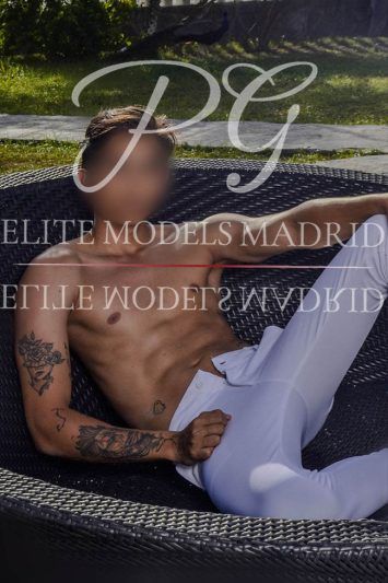 . Lucho 611 28 98 54 .